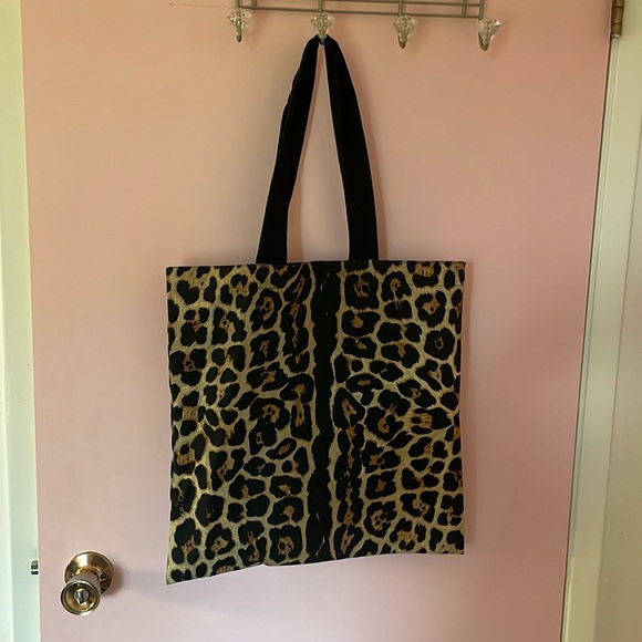 Yes Saint Laurent leopard tote bag 🐆 - Picture 4 of 10